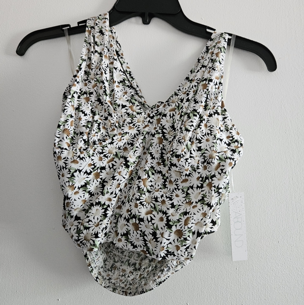 Daisy Halter crop top